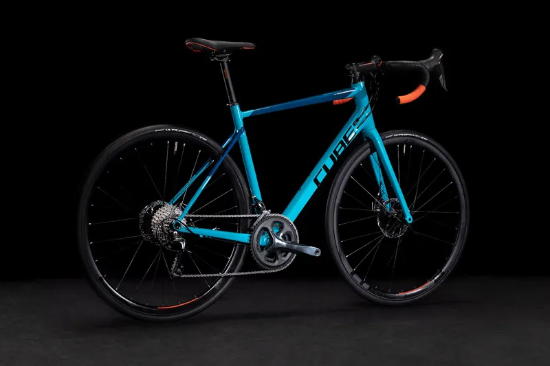 Cube attain sales race road bike